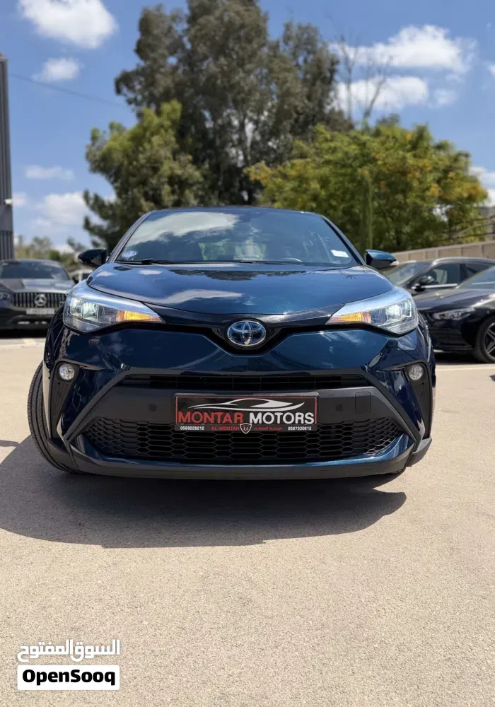Toyota C-Hr 2023 photo 2