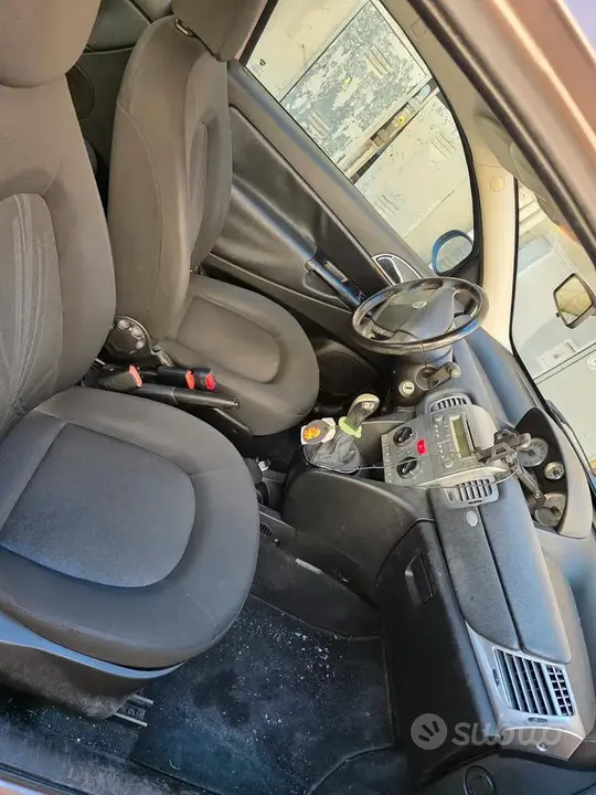 Lancia Ypsilon 2011 photo 4