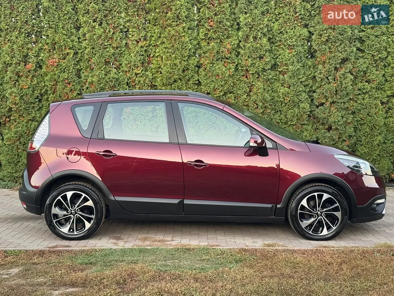 Renault Scenic 2013 photo 3