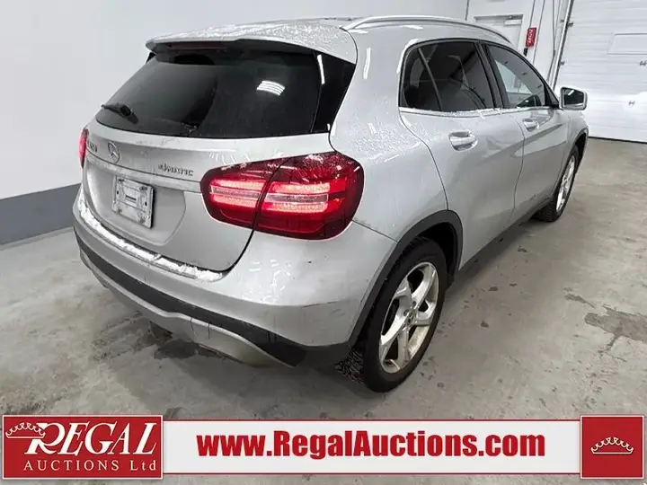 Mercedes-Benz Gla 2018 photo 3