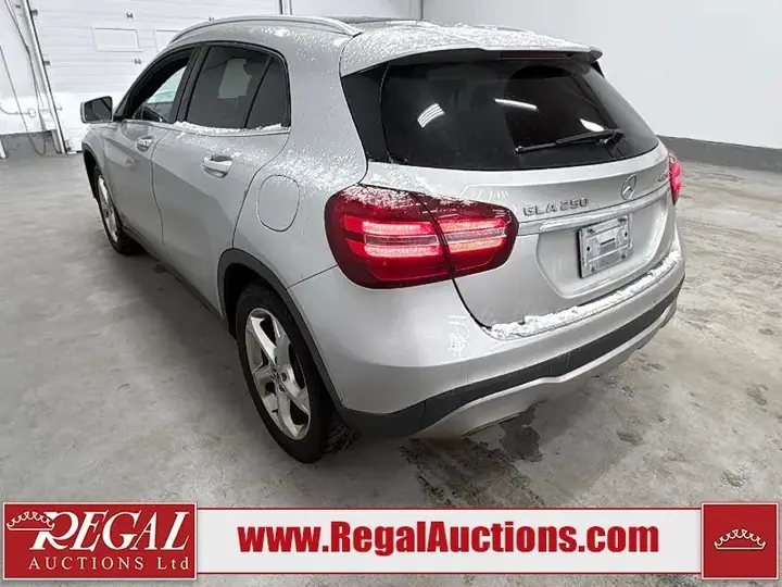 Mercedes-Benz Gla 2018 photo 4