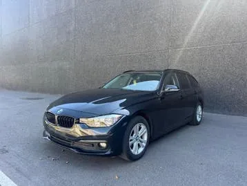 BMW Série 3 2016 photo 2