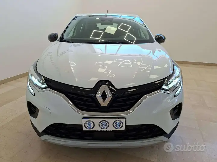 Renault Captur 2021 photo 2