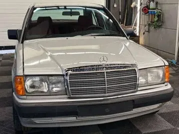 Mercedes-Benz 190 E