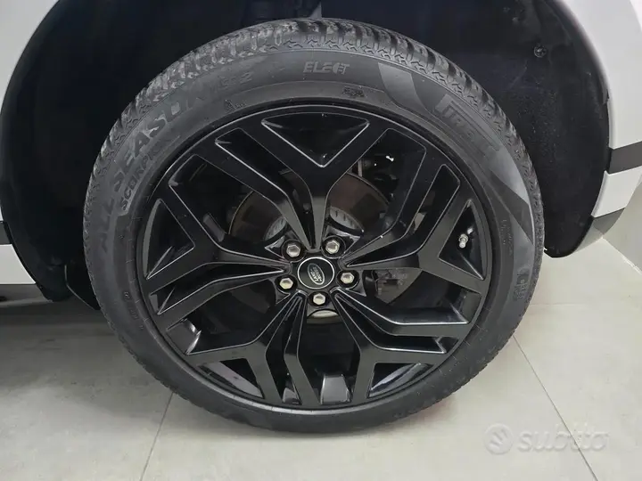 Land Rover Evoque 2020 photo 3