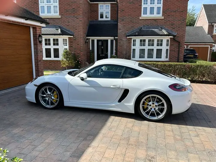 Porsche Cayman 2014 photo 2
