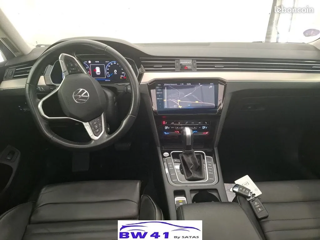Volkswagen Passat 2023 photo 5
