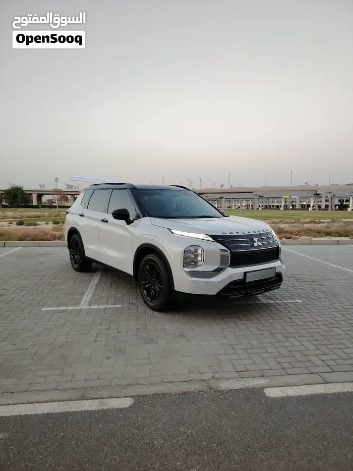 Mitsubishi Outlander 2024 photo 2