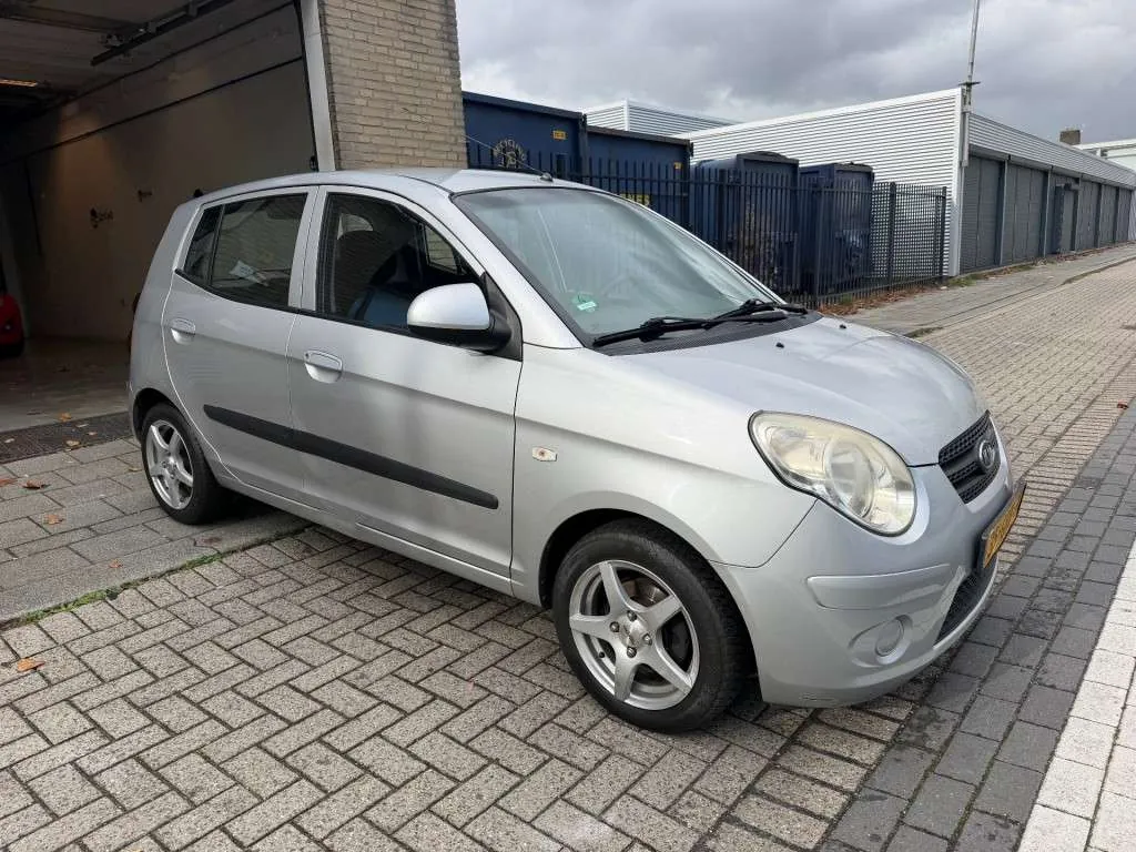 Kia Picanto 2008 photo 5