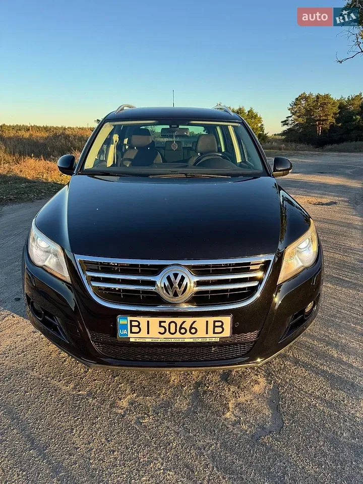 Volkswagen Tiguan 2010 photo 2