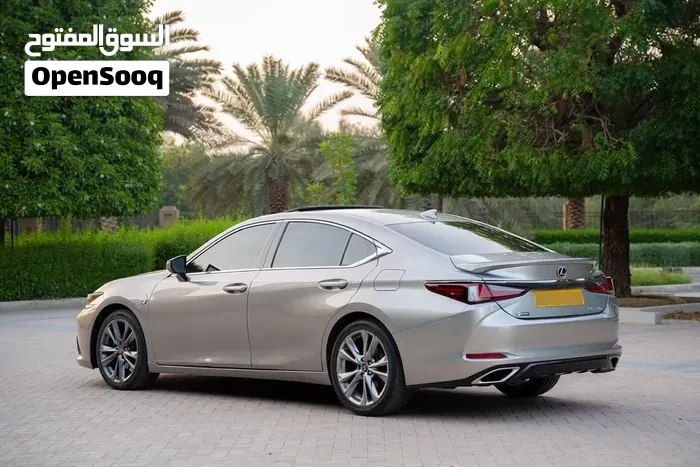 Lexus Es350 2020 photo 2