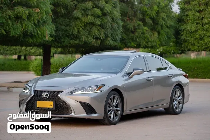 Lexus Es350 2020 photo 4