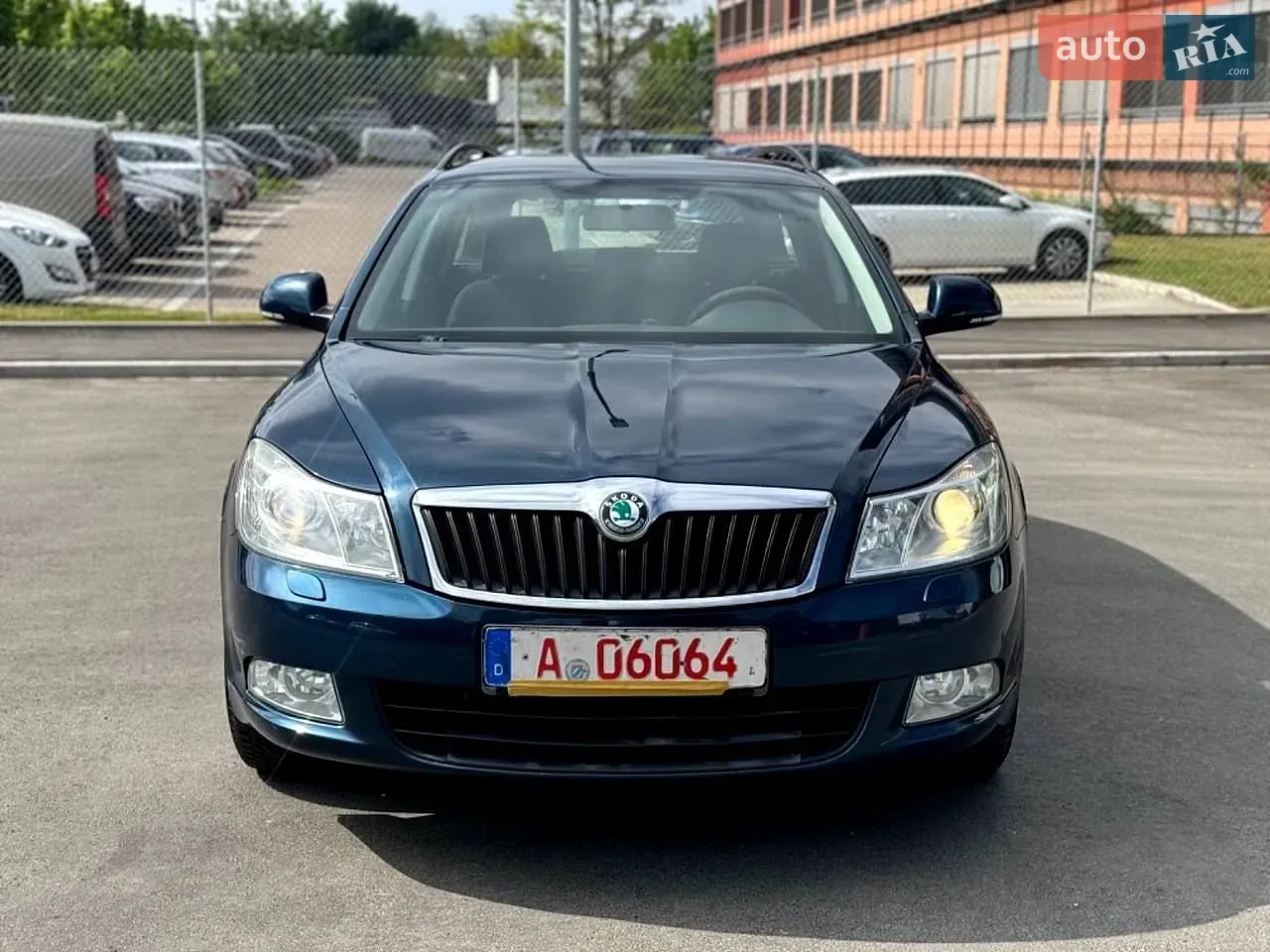Skoda Octavia 2013 photo 2