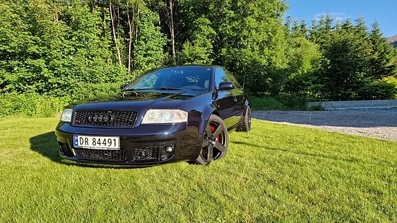 Audi S6 2000 photo 4