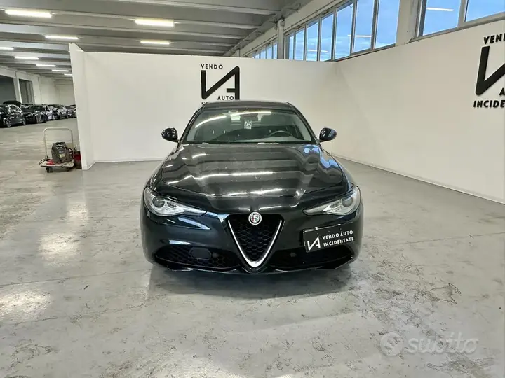 Alfa Romeo Giulia 2019 photo 2