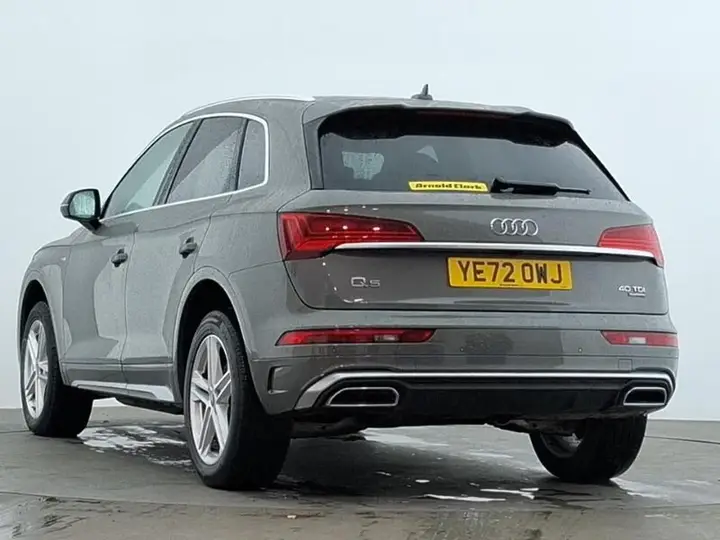Audi Q5 2022 photo 2