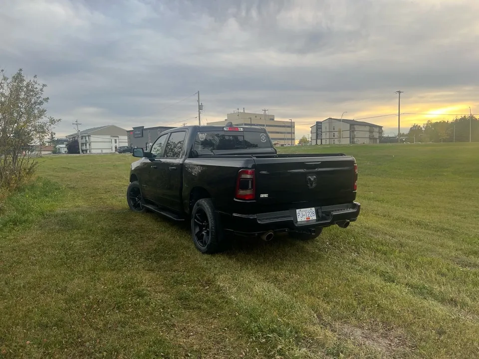 Dodge Ram 1500 2022 photo 4