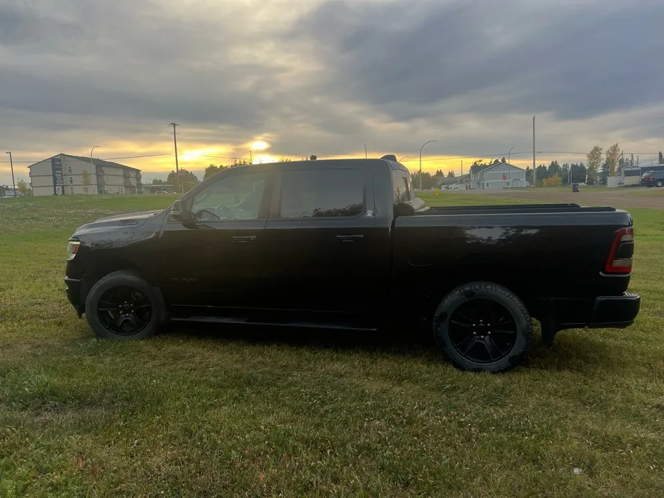 Dodge Ram 1500 2022 photo 5