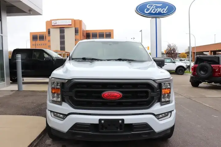 Ford F-150 Supercrew 2022 photo 2