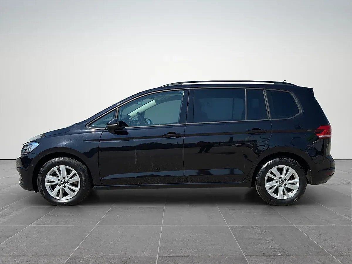 Volkswagen Touran 2022 photo 3
