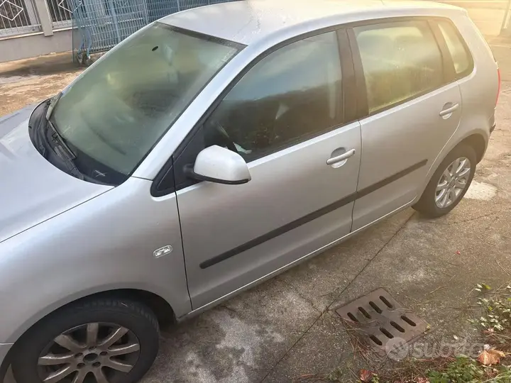 Volkswagen Polo 2004 photo 3