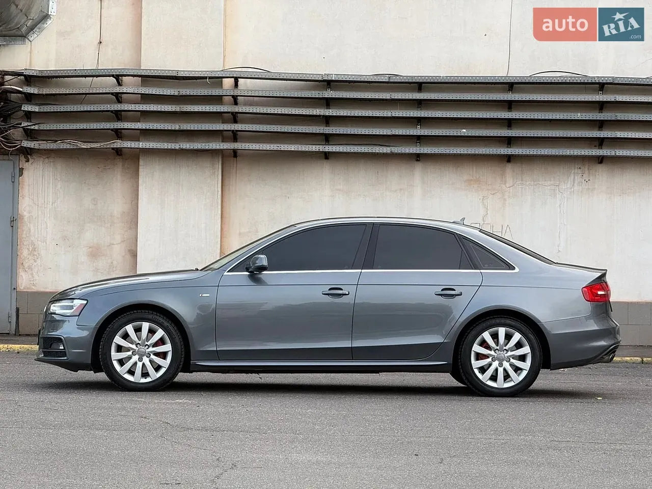 Audi A4 2014 photo 4