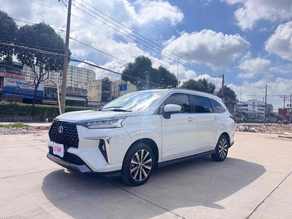 Toyota Veloz Cross