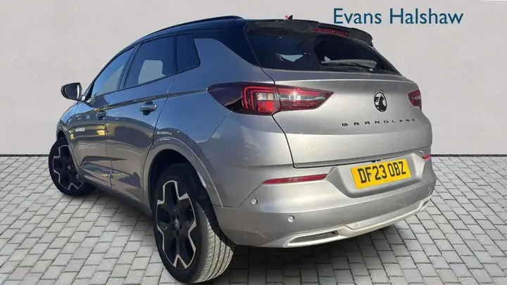 Vauxhall Grandland 2023 photo 3
