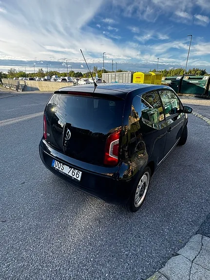 Volkswagen Up 2012 photo 5