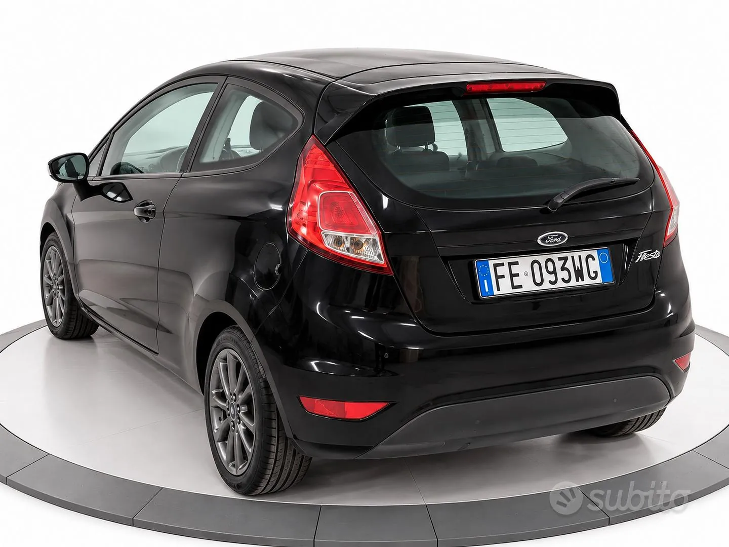 Ford Fiesta 2016 photo 2