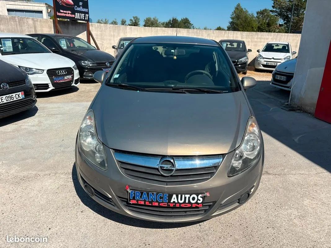 Opel Corsa 2010 photo 2