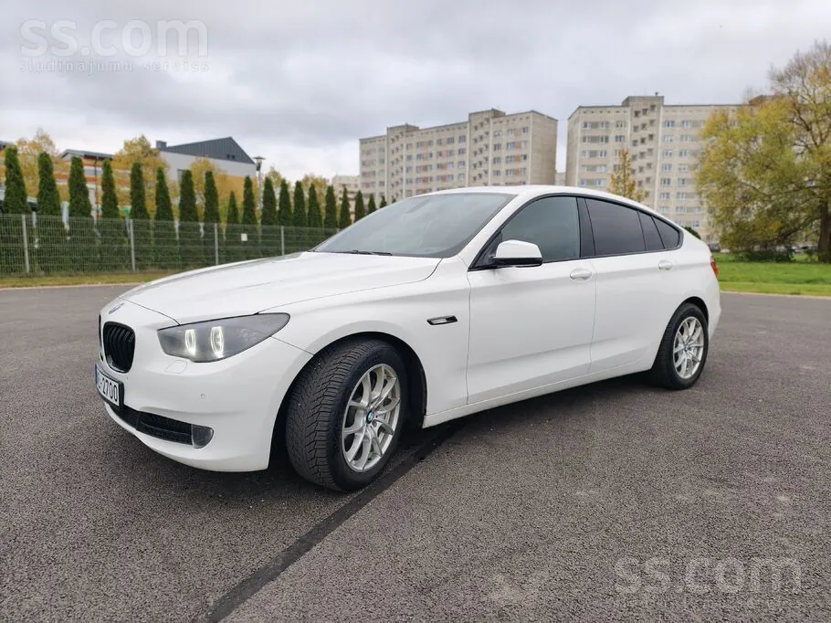 BMW 530 2009 photo 2