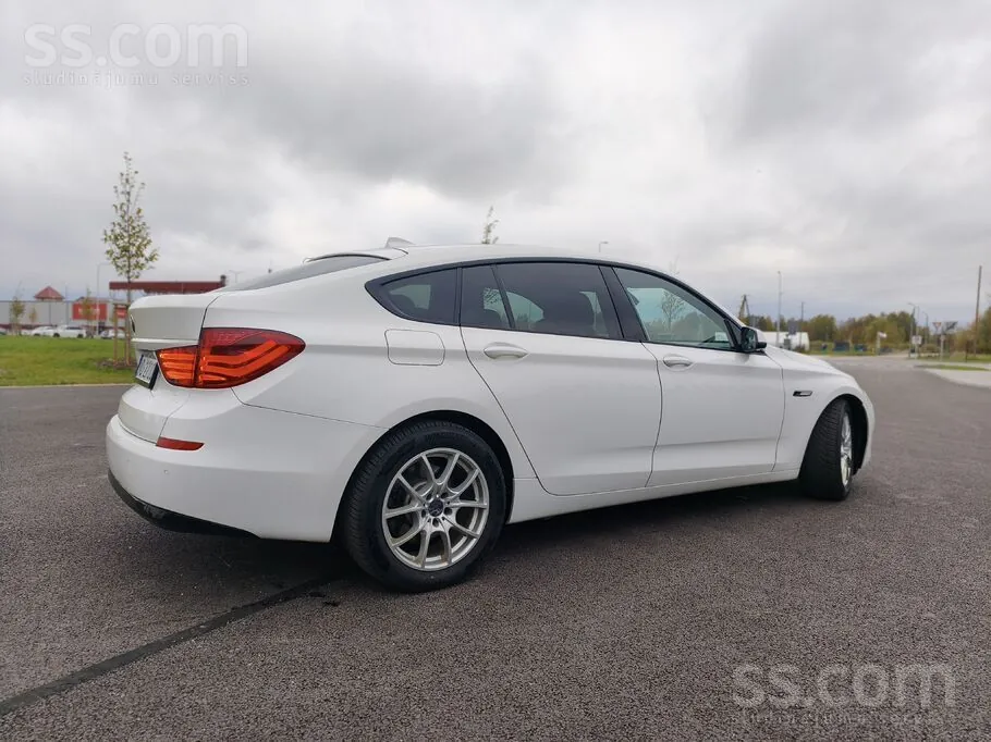 BMW 530 2009 photo 4