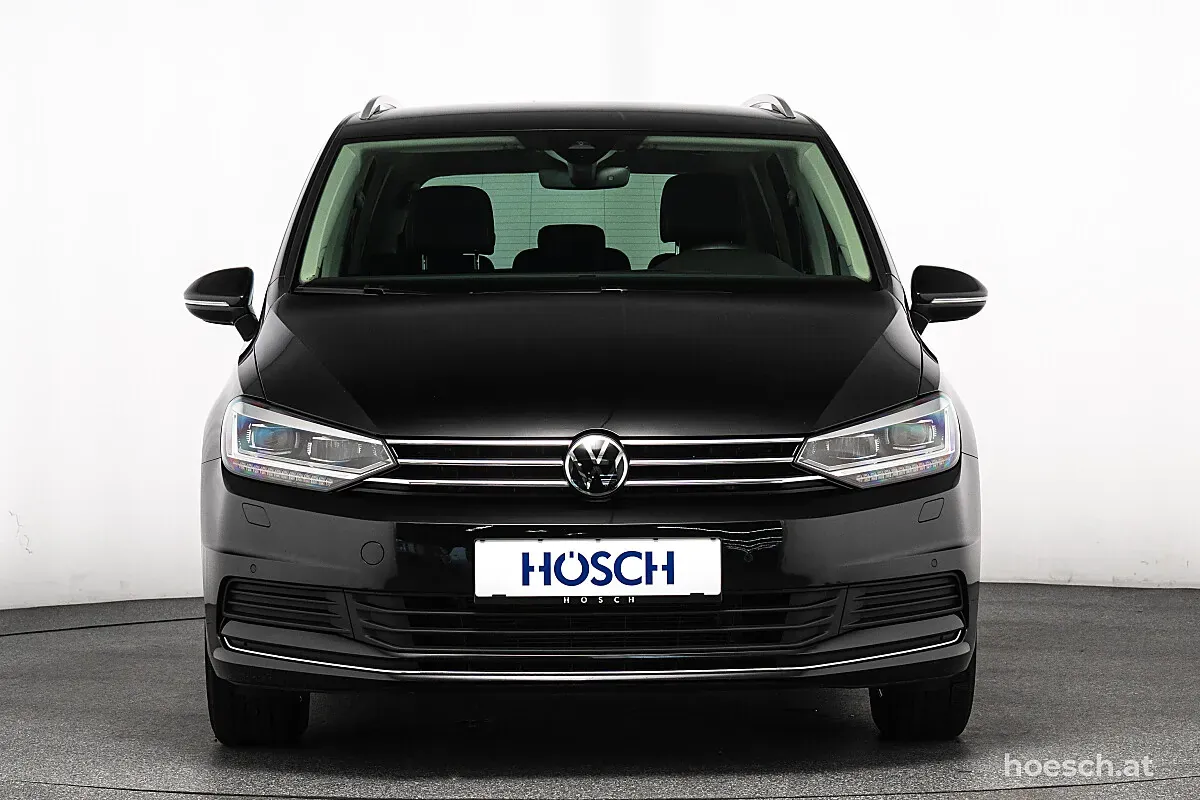 Volkswagen Touran 2025 photo 2