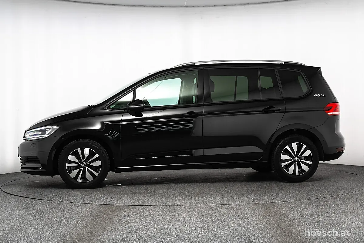 Volkswagen Touran 2025 photo 3
