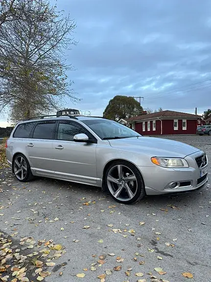 Volvo V70 2013 photo 2
