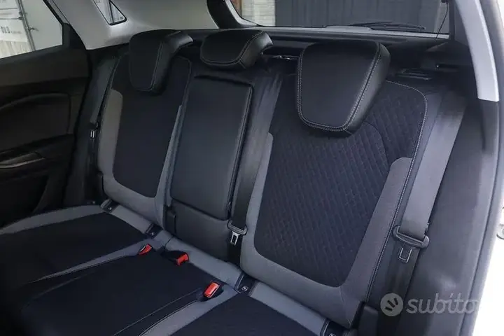 Opel Grandland X 2021 photo 2