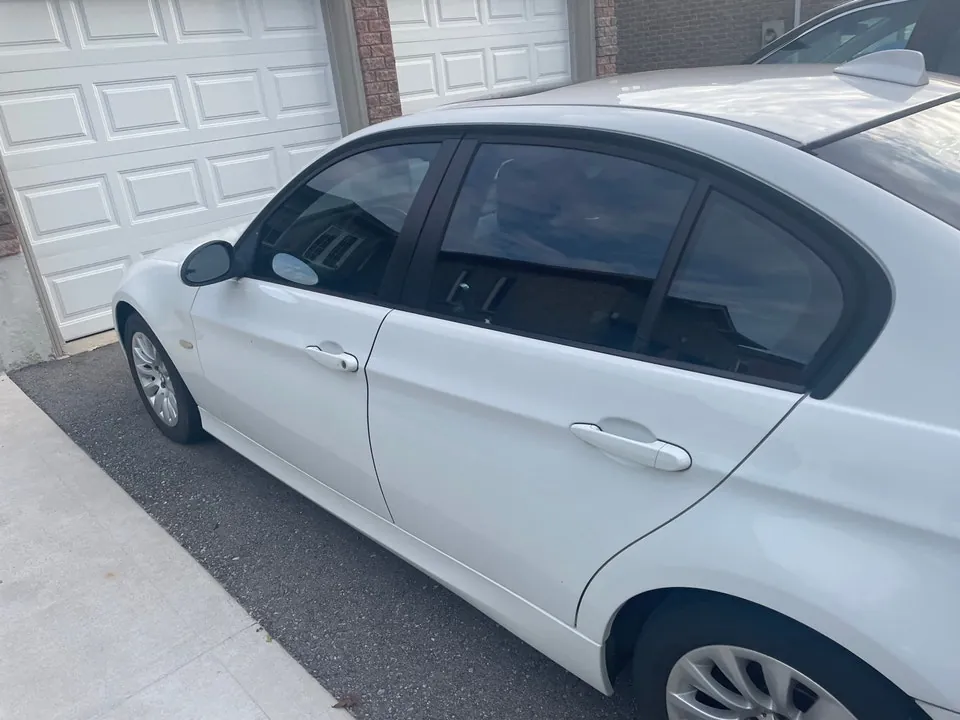 BMW 323