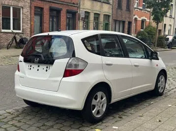 Honda Jazz 2010 photo 3