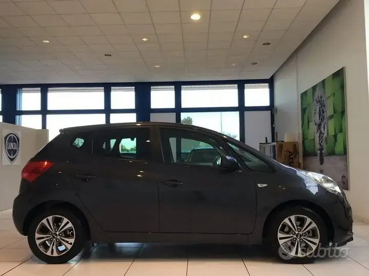 Kia Venga 2017 photo 2