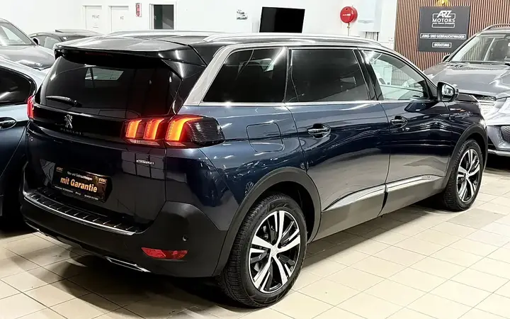 Peugeot 5008 2018 photo 3