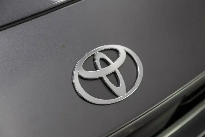 Toyota Crown 2023 photo 5