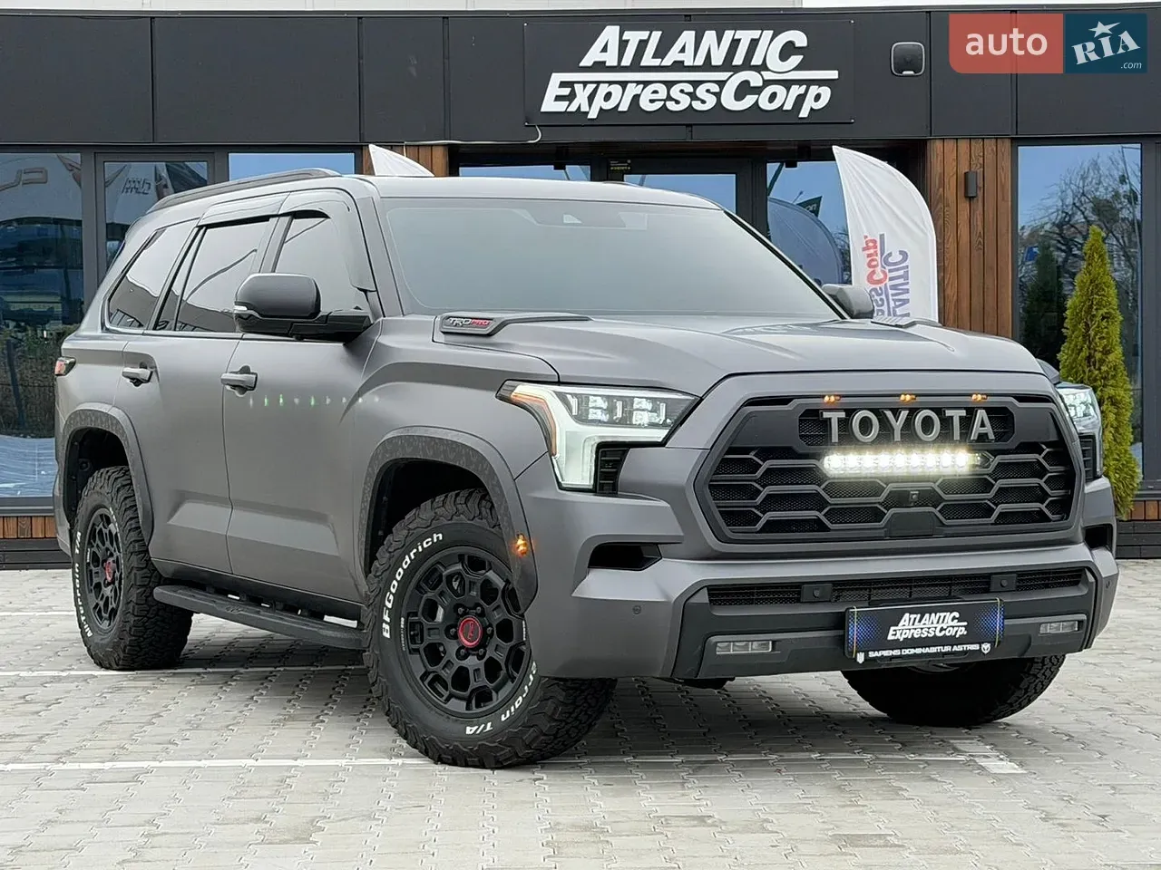 Toyota Sequoia