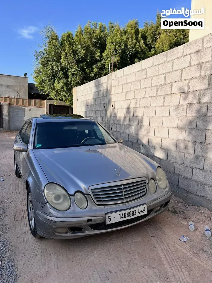 Mercedes-Benz E-Class 2004 photo 3
