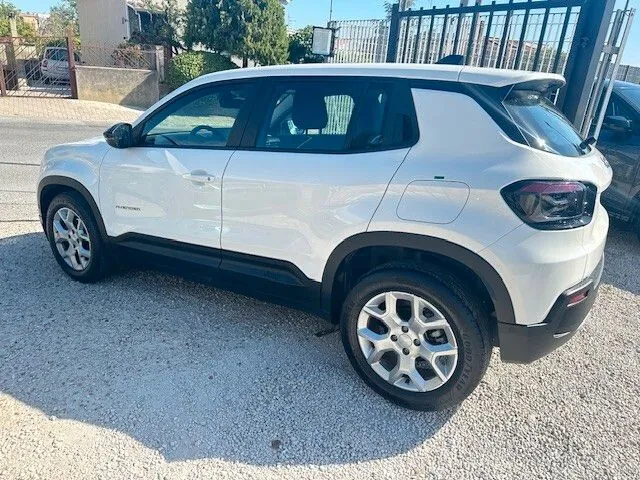 Jeep Avenger 2024 photo 5