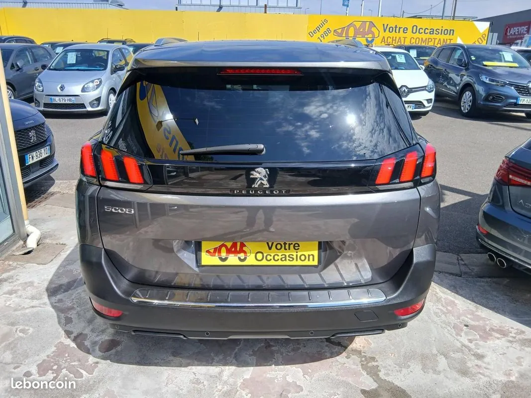 Peugeot 5008 2023 photo 4