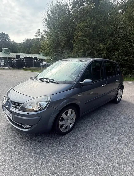 Renault Scenic Ii 2009 photo 2