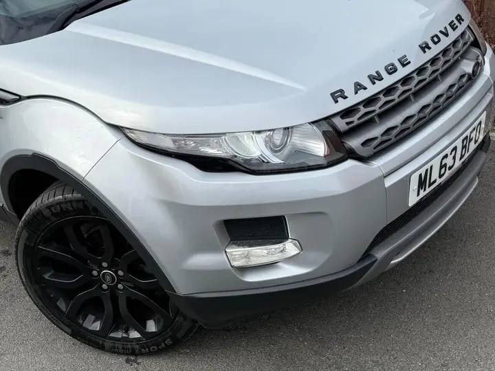 Land Rover Range Rover Evoque 2013 photo 2