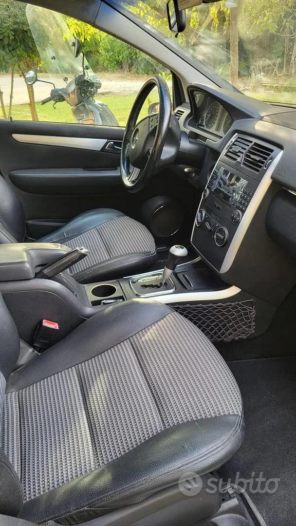 Mercedes-Benz B-Class 2006 photo 2