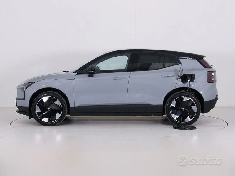 Volvo Ex30 2024 photo 2